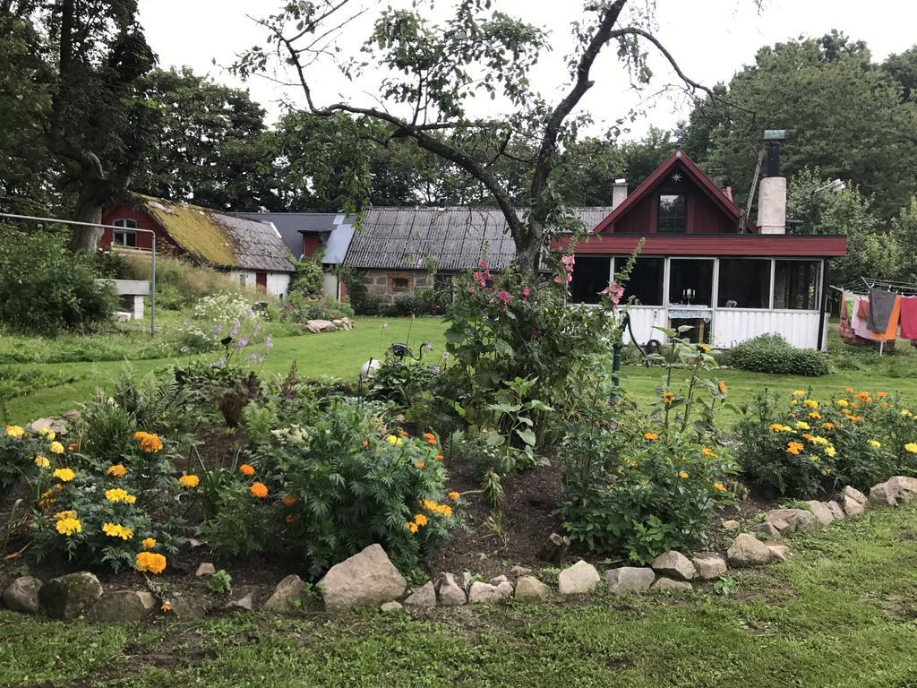 Farm Stay Happy Dogs Ranch Veberod Экстерьер фото